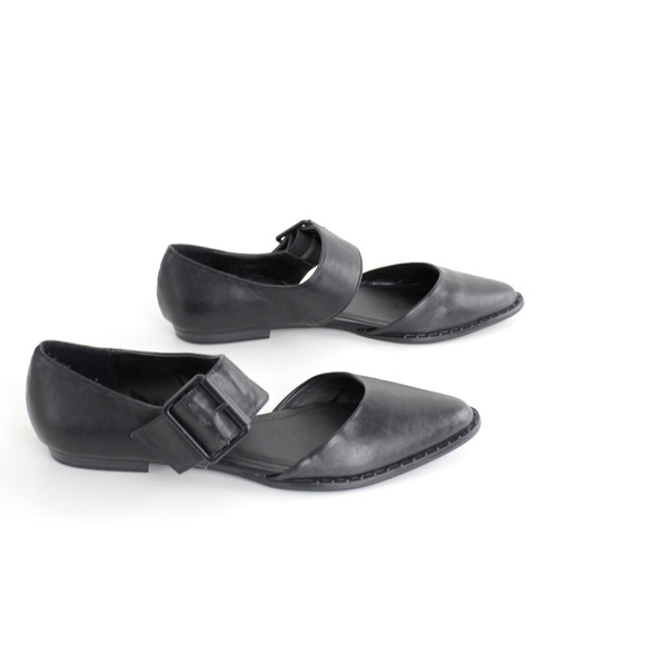 pointed toe mary jane flats